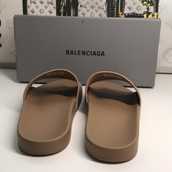New Authentic Balenciaga Pool Slides | Effortless Style, Iconic Comfort - Picture 5 of 9